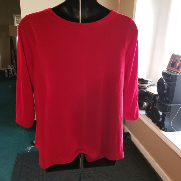 Red top - Picture 3 of 3